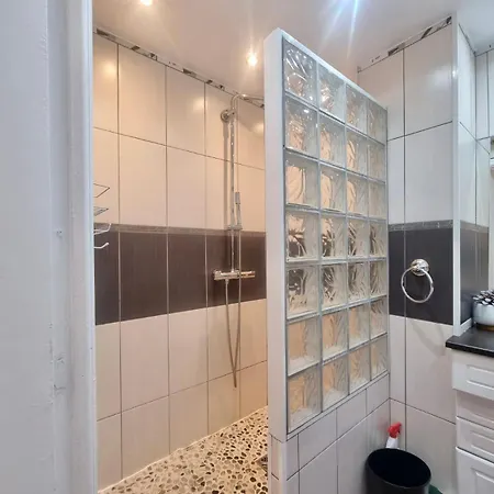 Velasquez Martinez * Cannes