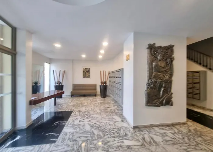 Velasquez Martinez Apartamento *