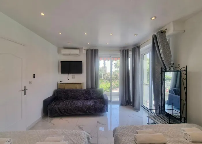 Velasquez Martinez Apartamento *