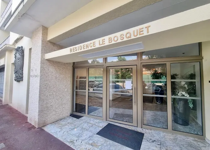 Daire Velasquez Martinez *